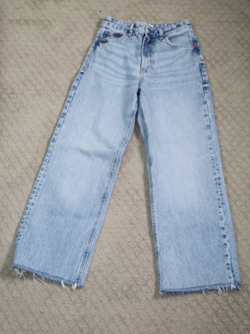 ZARA High Rise Wide Leg Jeans Light Wash Denim Women's Sz 4 US 36 EUR Distressed